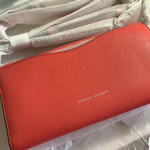 New Rebecca Minkoff Jean Wallet on chain Grapefruit - Picture 2 of 10